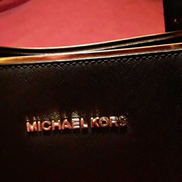 AUTHENTIC MICHAEL KORS BUNDLE - Picture 5 of 11
